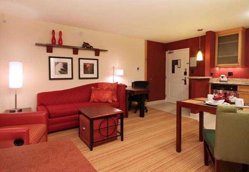 Residence Inn By Marriott Woodbridge Edison/Raritan Center Екстериор снимка