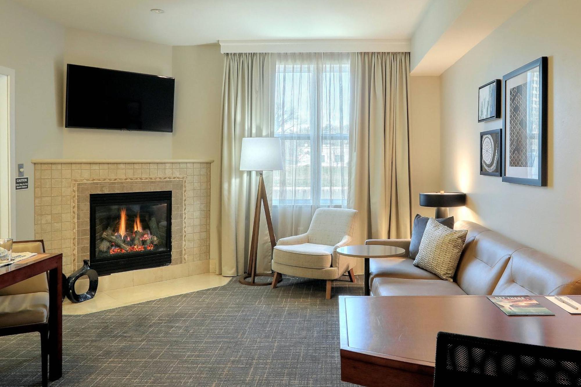 Residence Inn By Marriott Woodbridge Edison/Raritan Center Екстериор снимка